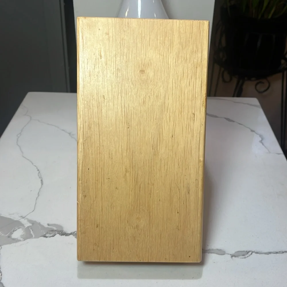 Knife Block Light Hardwood with6 Slots ~ 5 Knife Slots and 1 Square Slot